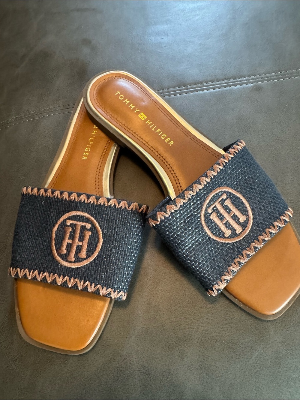 Tommy Hilfiger Navy & Tan Embroidered Logo Slide Sandals